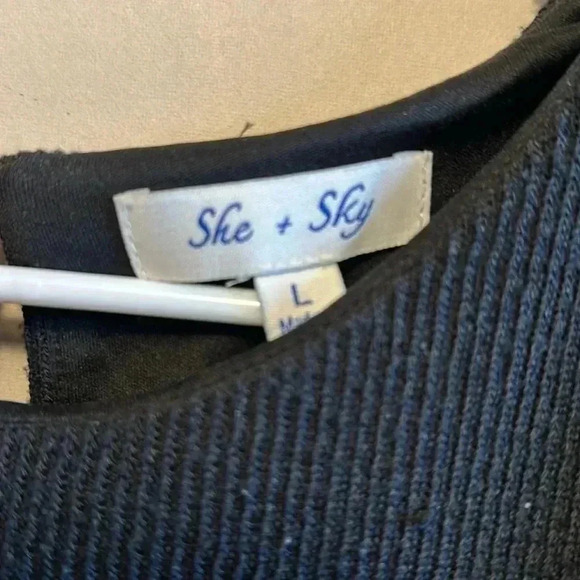 Dress - Picture 5 of 7